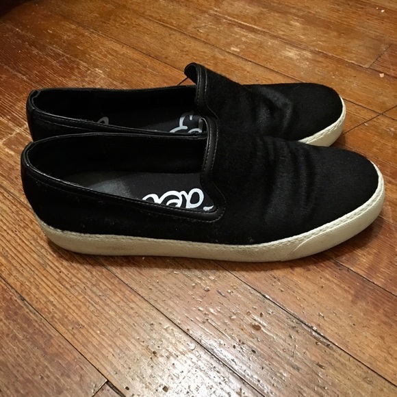 sam edelman calf hair slip ons - Picture 4 of 7